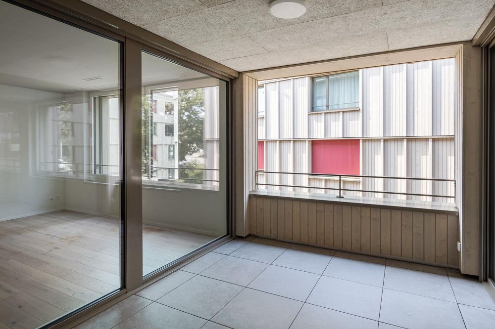 2.5 Zimmer-Dachwohnung mit Loggia und hohen Räumen - Bild 7