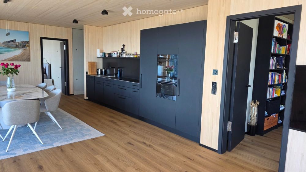 Nachmieter gesucht: Exklusive 3.5-Zimmer-Attikawohnung in Altendorf mit Traumblick auf See und Berge - Bild 4