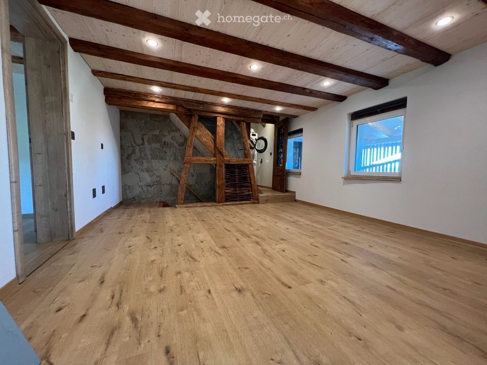 Lichtdurchfluteter Traum-Altbau 2024 60 m² Wellness-Schlafzimmer mit Sauna  in Hugelshofen - Bild 8