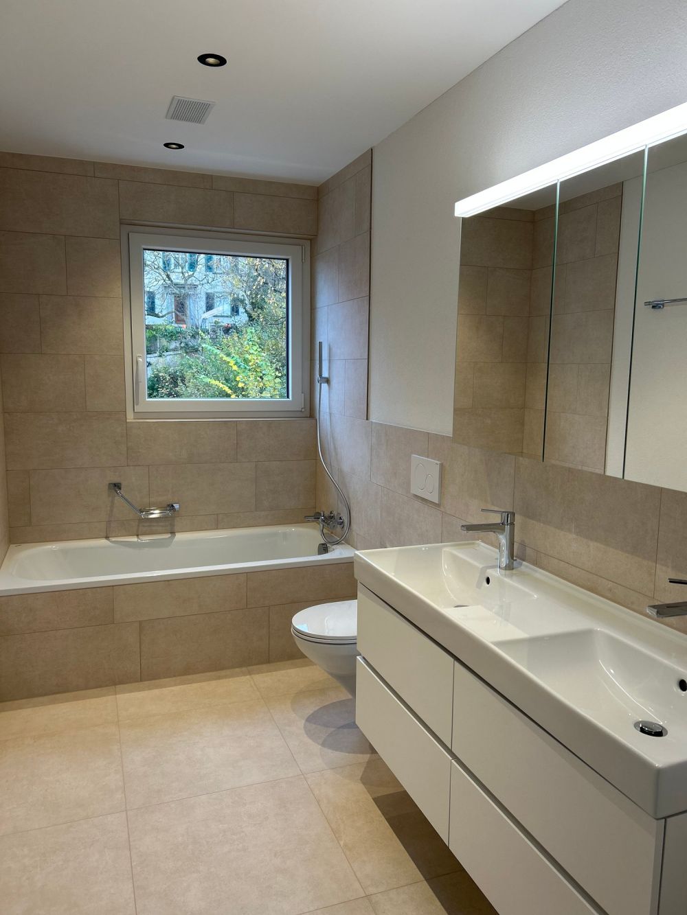 Neubau (2025): 5.5 Zimmer Maisonette - Wohnung mit grosser Terrasse und Aussicht auf Basel - Bild 11