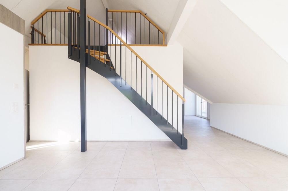 NEUBAU: 4-Zimmer-Dachwohnung mit grosser Galerie an ruhiger Lage - Bild 7