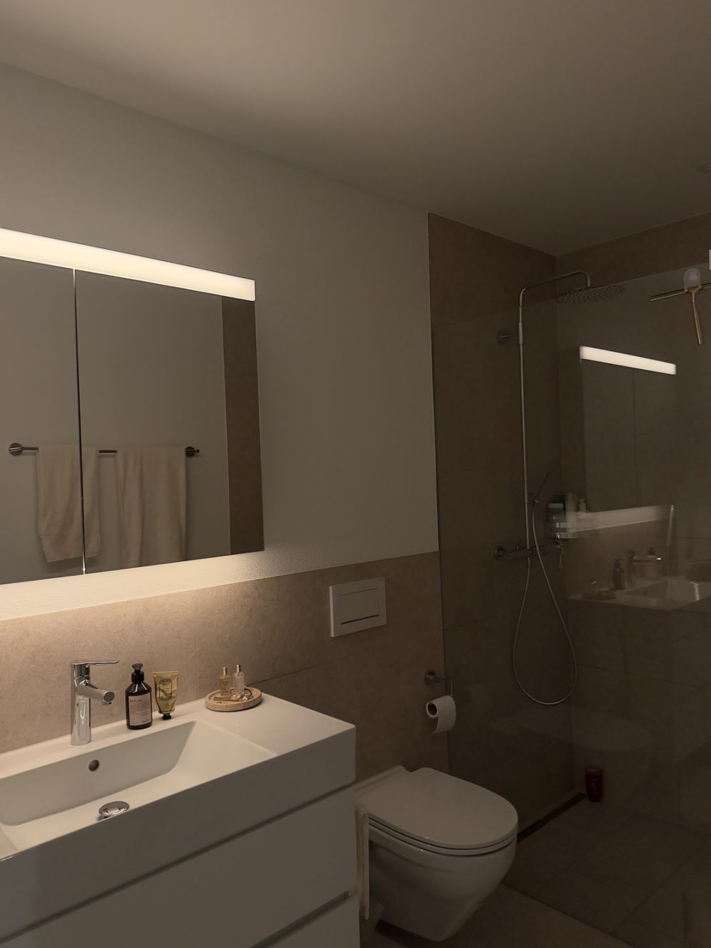 Neue und moderne, möblierte 3.5 Zi Wohnung - Bild 6