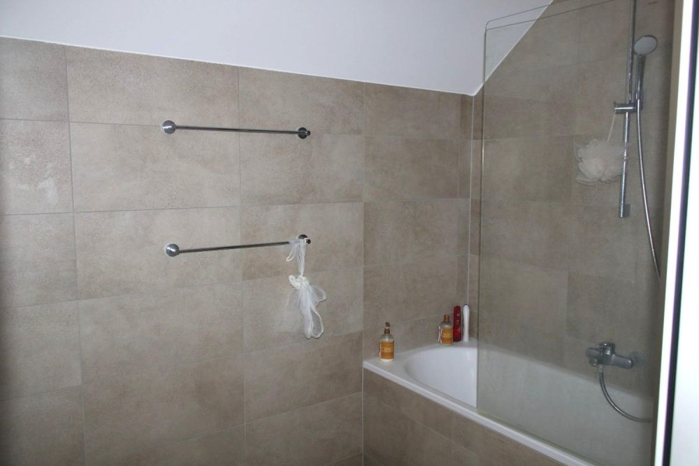 Magnifique appartement récent de 4.5 pièces aux combles à Eysins - Bild 8