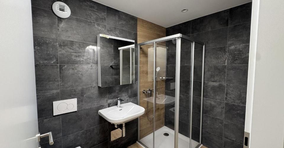 05720 - Appart. 4½ PCES - IMP. CHAMP-RIOND 7 - MATRAN - Appartement 4.5 pièces - image - 11