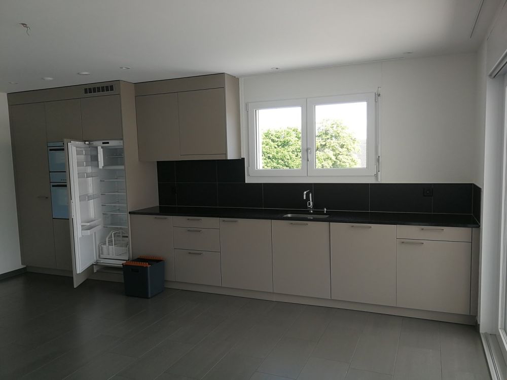 Nachmieter gesucht: Helle 5.5-Zimmer-Wohnung mit Balkon und Weitsicht in Lupfig - Bild 7