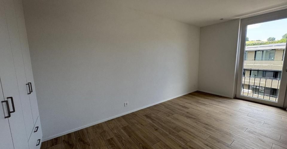 05696 - Appart. 3½ PCES - IMP. CHAMP-RIOND 24 - MATRAN - Appartement 3.5 pièces - image - 3