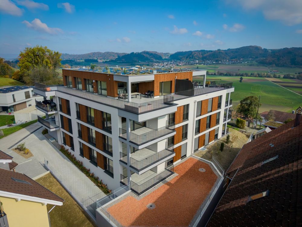 Zu vermieten moderne und schöne 4.5-Zimmerwohnung in Reitnau - Bild 1