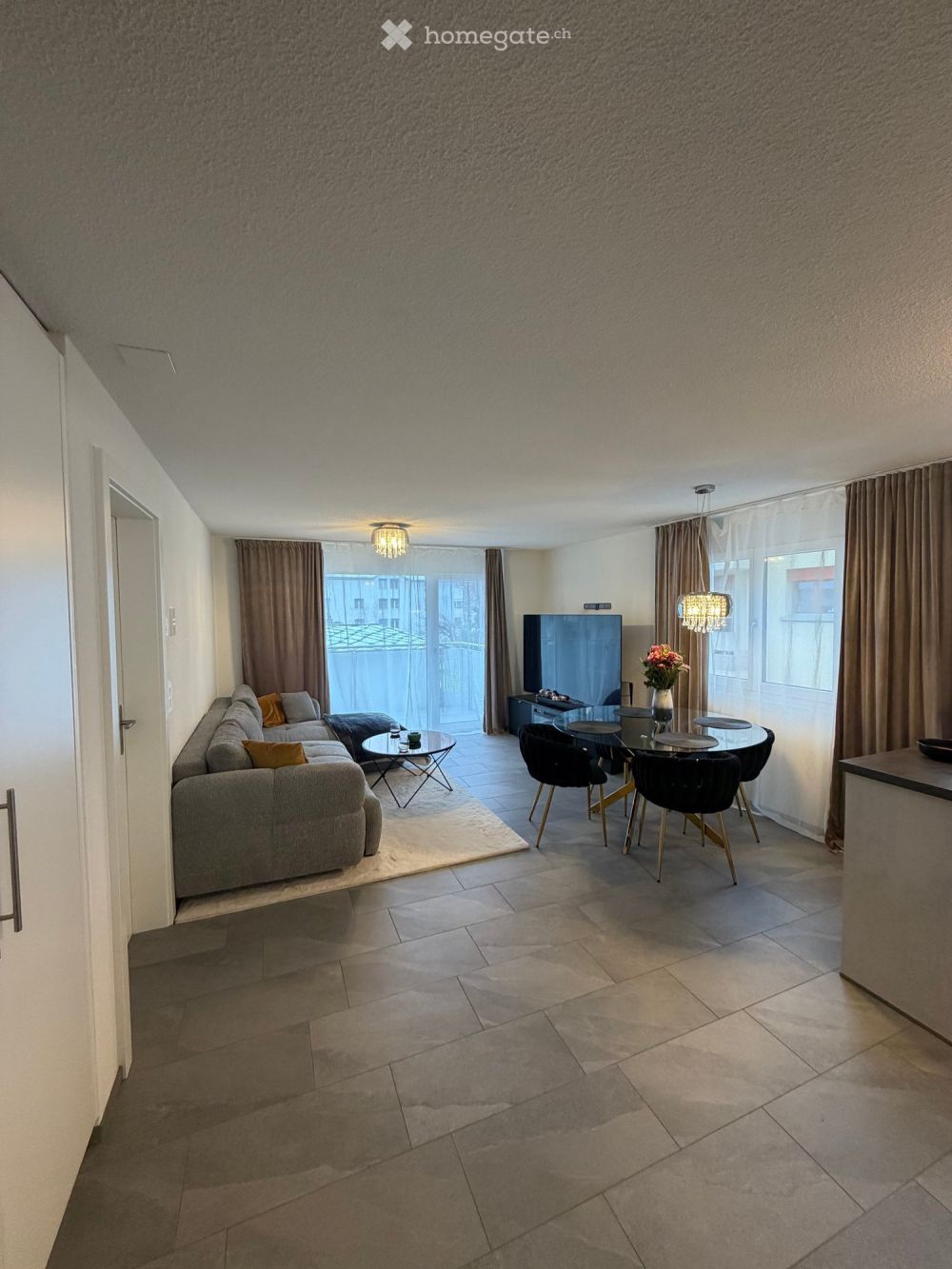 Moderno appartamento di 2,5 locali con vista panoramica a Steg-Hohtenn - Bild 1