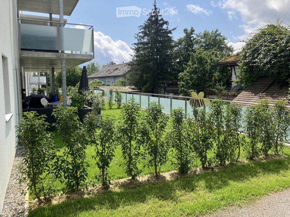 Moderne 4.5-Zimmer-Neubau-Wohnung mit Balkon und Garage in Niederbipp - Bild 1