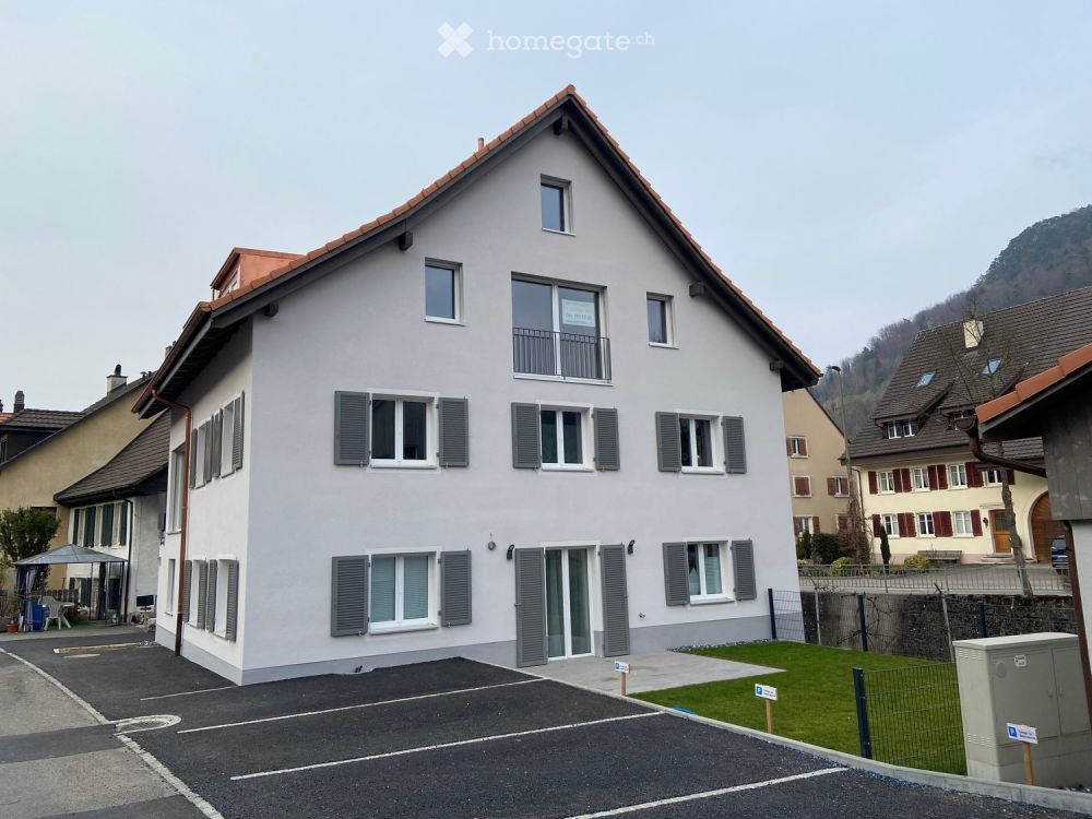 Charmante 3.5-Zimmer-Wohnung mit Balkon in ruhiger Wohngegend - Bild 1