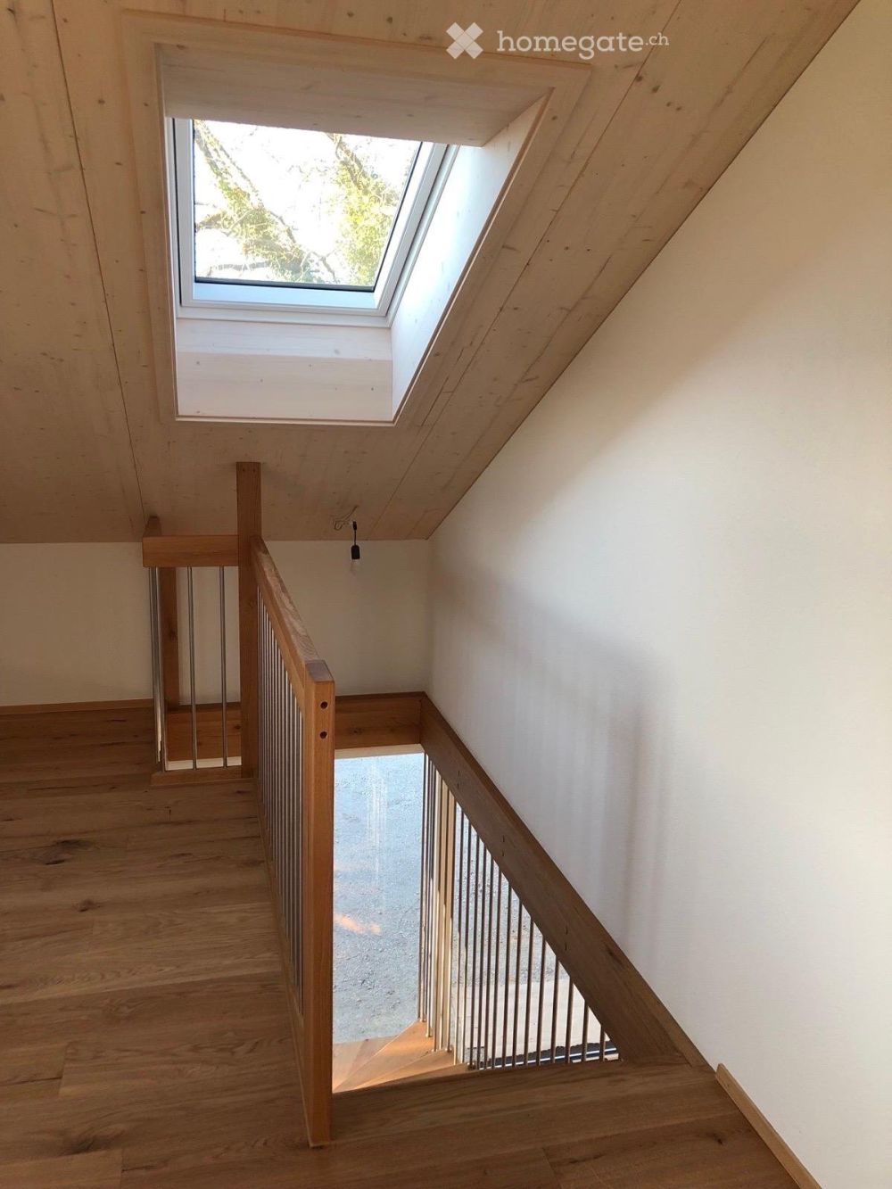 Maisonette Wohnung mit Aussicht und grosszügigem Umschwung - Erstvermietung - Bild 9