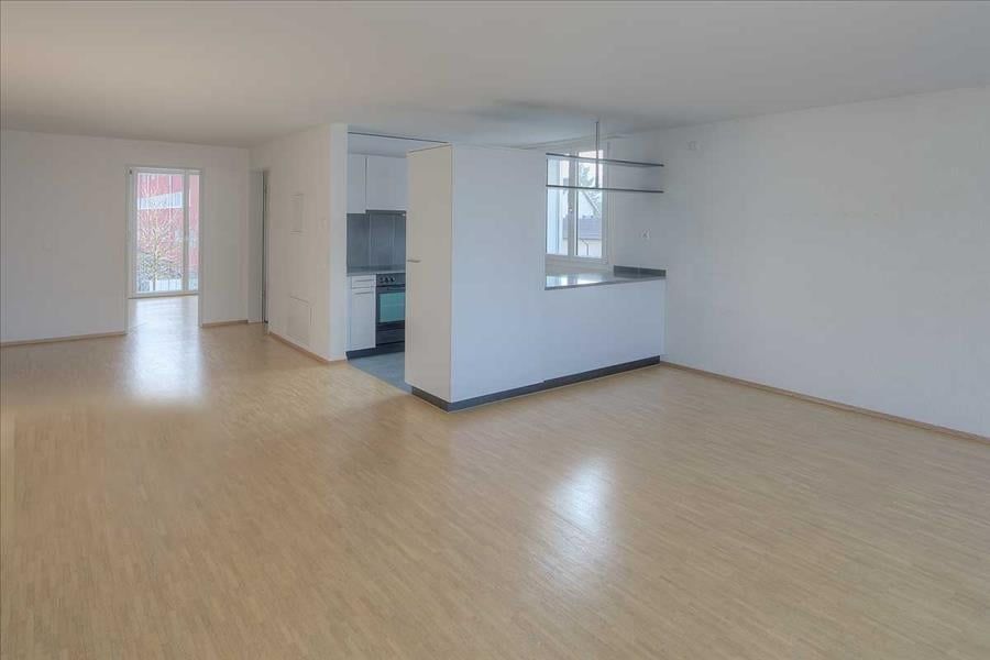 "Mieten ohne Kaution" im Grünen und doch stadtnah! - Wohnzimmer