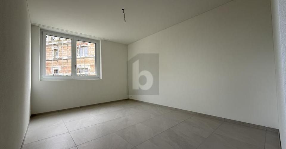 SONNIG MIT EIGENEM GARTENSITZPLATZ - Appartement 2.5 pièces - image - 3