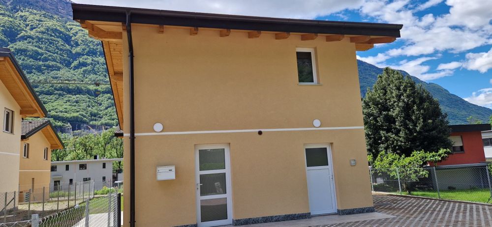 Casa unifamiliare moderna a Osogna - 3.5 locali con giardino - Bild 3