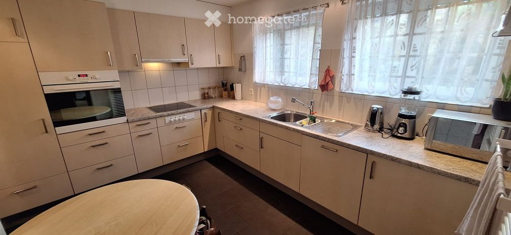Charmantes 5-Zimmer-Haus in Binningen – sofort verfügbar! Für WG's (Studenten) - Bild 3