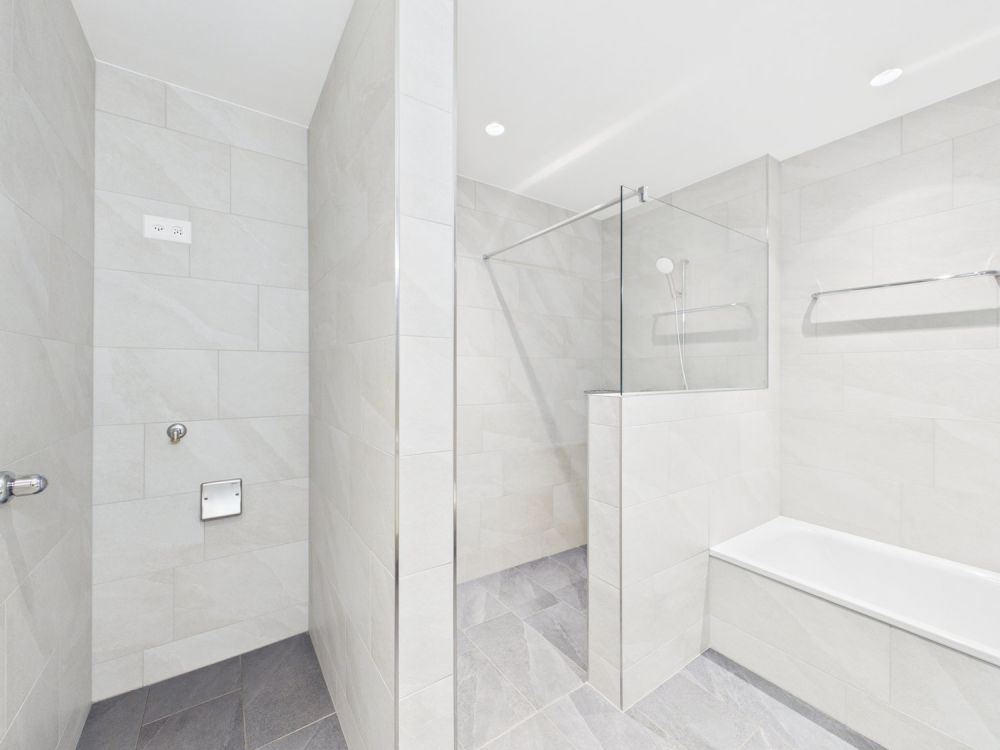Neubau: 4.5-Zi-Wohnung mit grosszügigem Balkon und Weitsicht - Bild 8