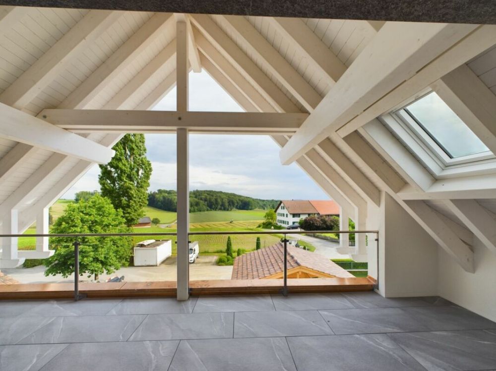 Moderne 4.5-Zimmerwohnung Dachgeschoss mit Weitblick - Bild 1