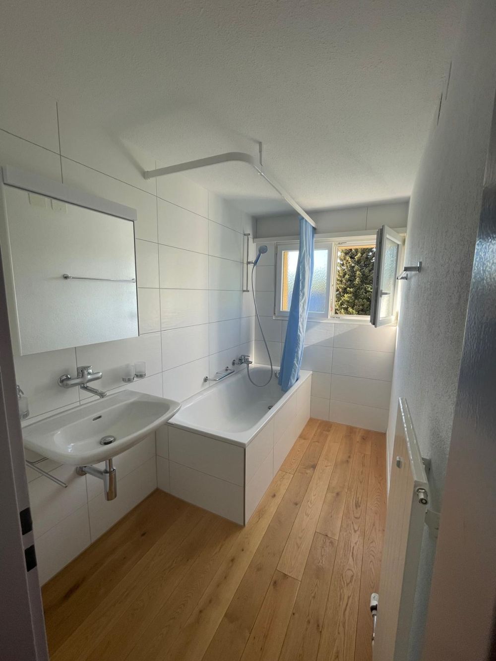 Charmante 3.5-Zimmer-Wohnung in ruhiger Lage in Nesslau - Bild 3