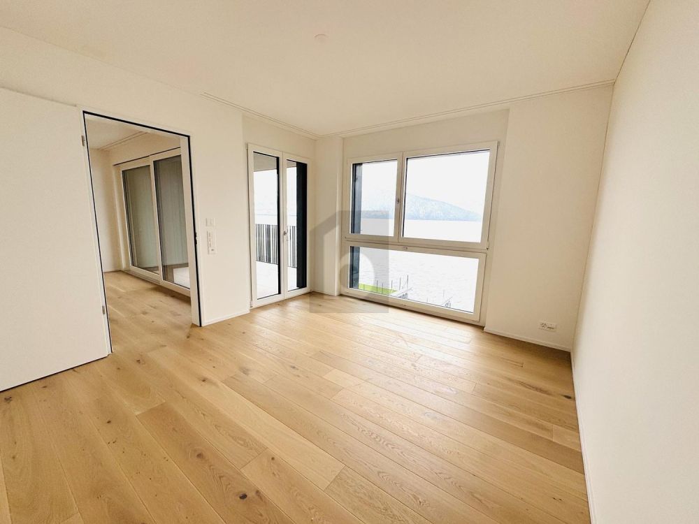 LUXURIÖSER NEUBAU DIREKT AM SEE - Bild 3