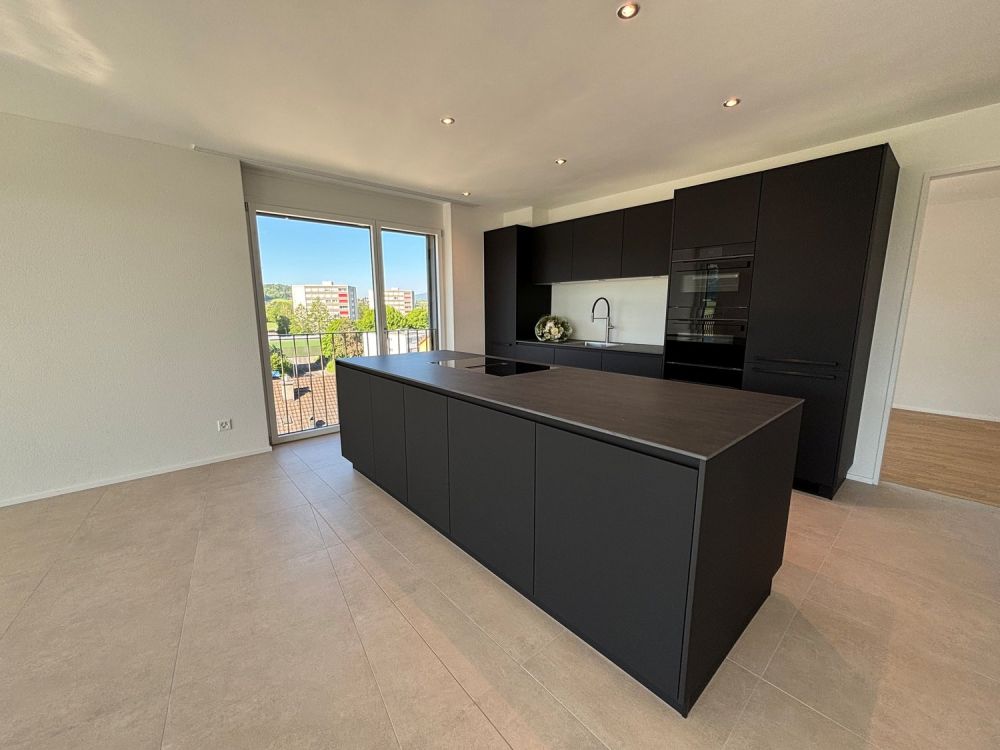NEUBAU - Moderne 4.5-Zimmer-Wohnung mit Weitblick in Brügg - Bild 1