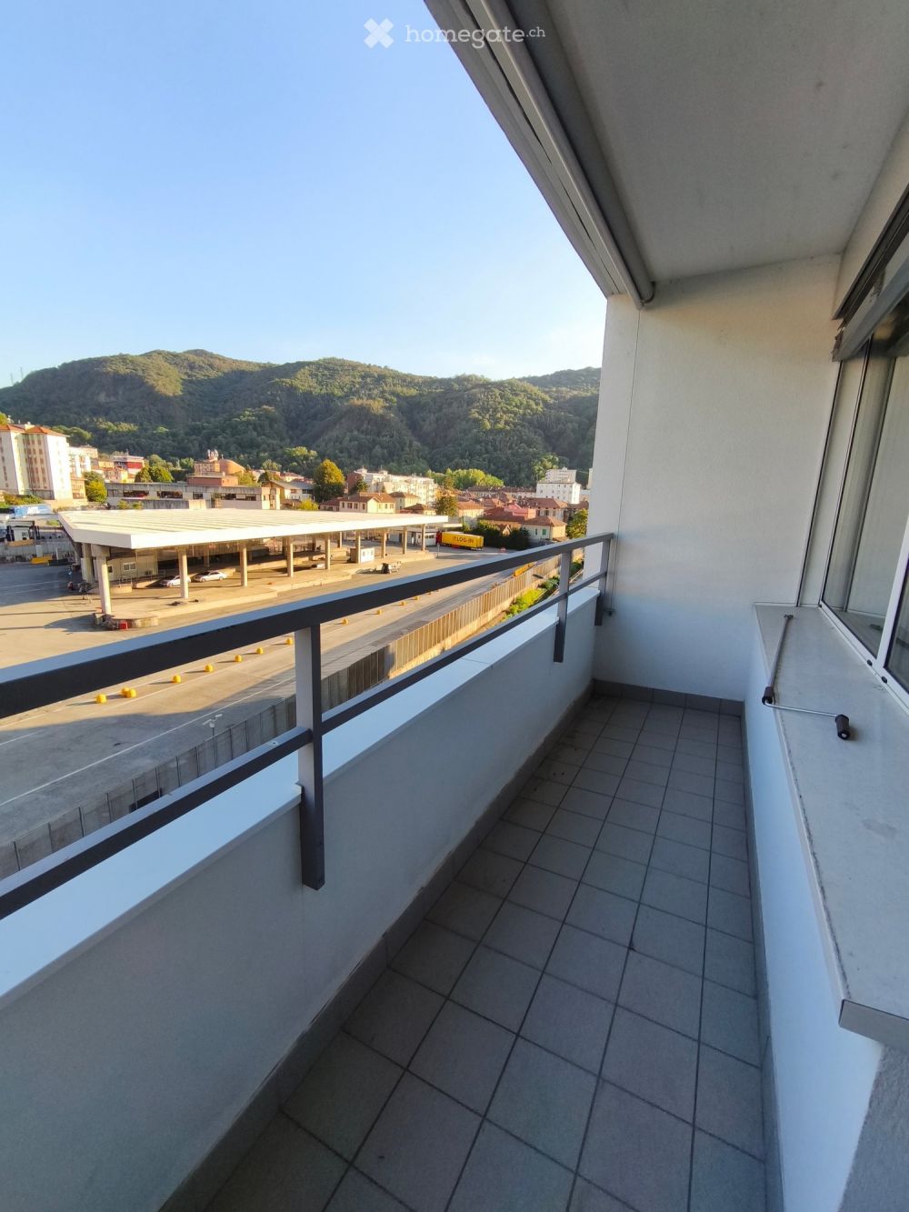 Beautifil and completely new apartment in Chiasso - Bild 2