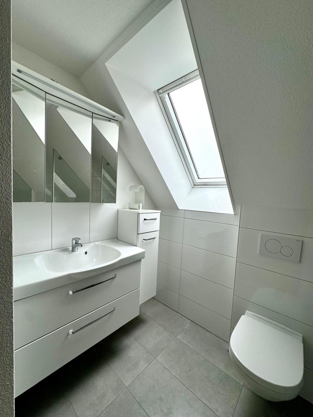 Neue 5.5-Zimmer-Dachwohnung in Rütschelen – ruhig, modern und mit viel Charme - Bild 12