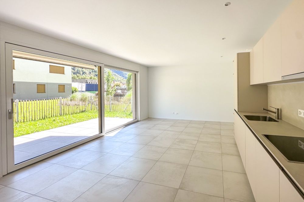 Elegante 2.5 locali con giardino a Lumino (TI) - Bild 4