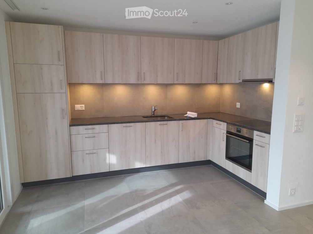 Neue 3.5-Zimmer-Wohnung mit Balkon in Avenches - Bild 2