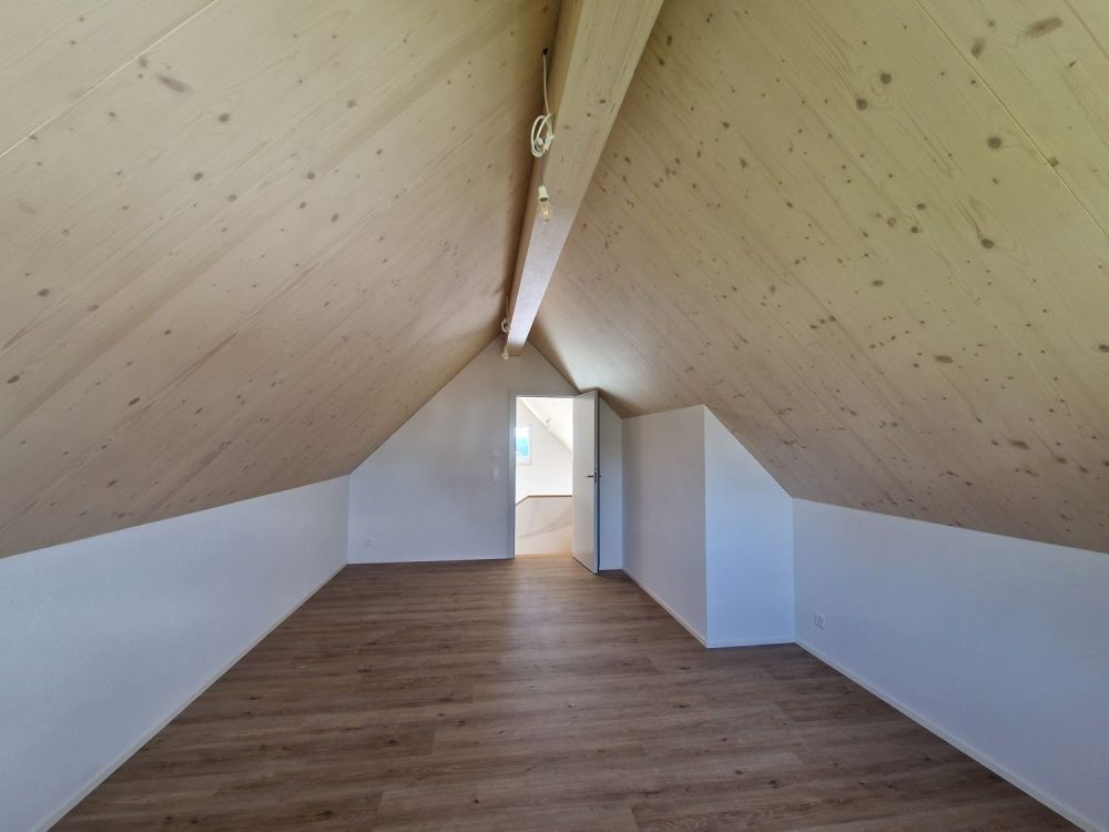Neubezug – Exklusive 4½-Zimmer-Maisonettewohnung im Zweifamilienhaus - Bild 1