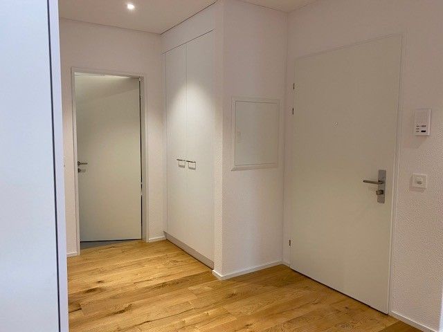 Letzte 5.5 Zimmerwohnung an Top Aussichtslage auf See und Berge - Bild 8