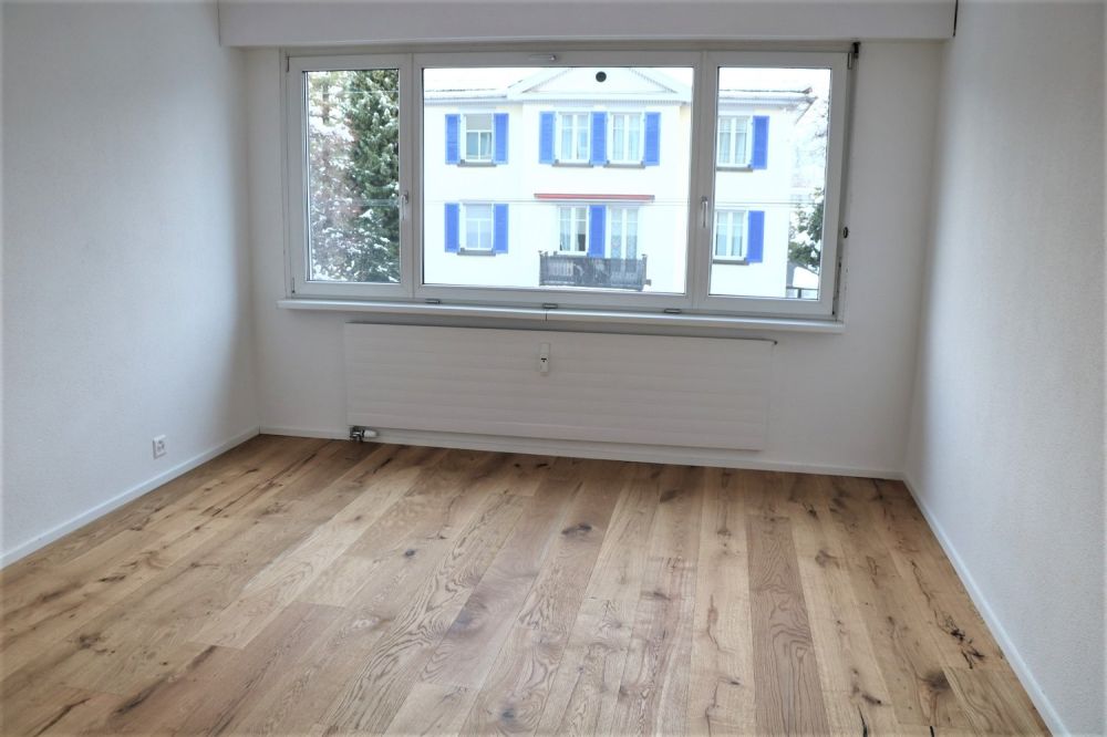 neu sanierte, grosszügige 2.5 Zi.-Wohnung - Erstbezug - Bild 3