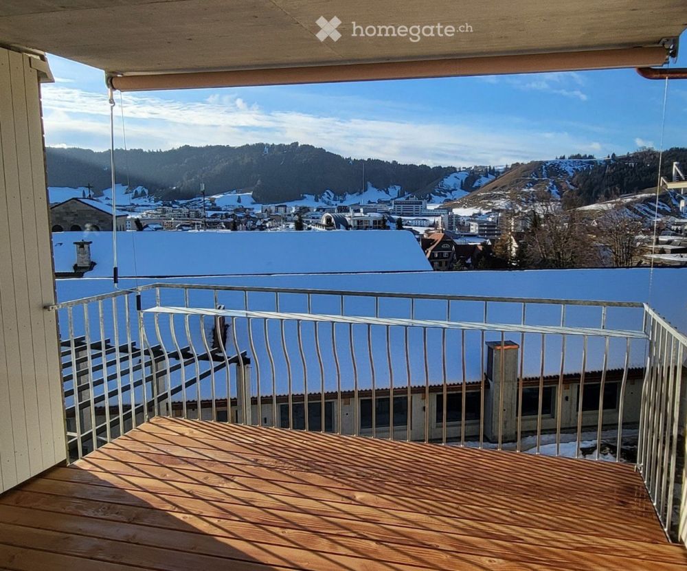 Moderne 4.5-Zimmer-Neubau-Wohnung mit Weitsicht in Einsiedeln - Bild 1