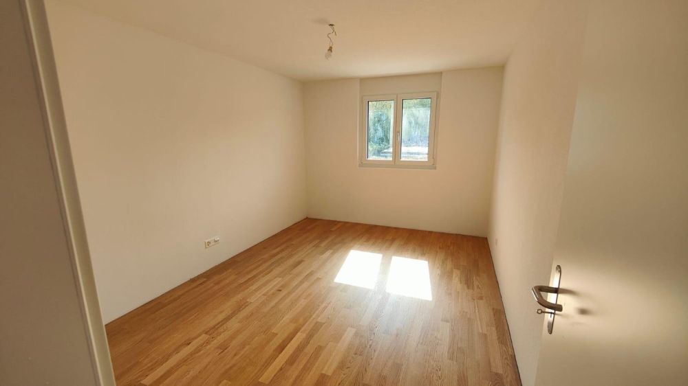 Erstvermietung: 4.5-Zimmerwohnung 120m2 EG und OG (ab 01.05.2026) - Bild 9