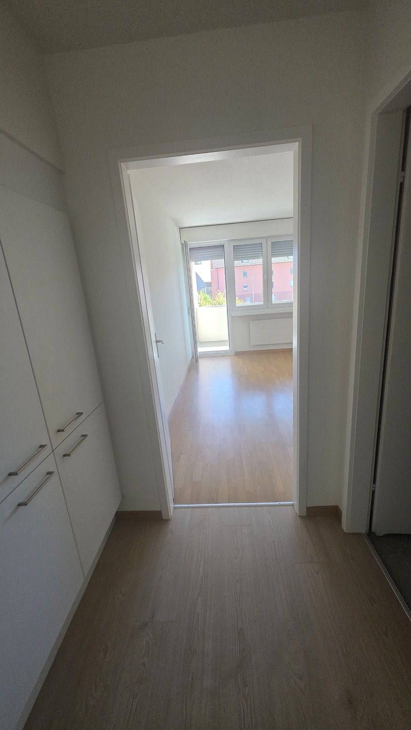 RenovieERSTVERMIETUNG NACH SANIERUNG: MODERNE 4.5-ZIMMERWOHNUNGEN!rte Wohnung in Brüttisellen - Bild 5