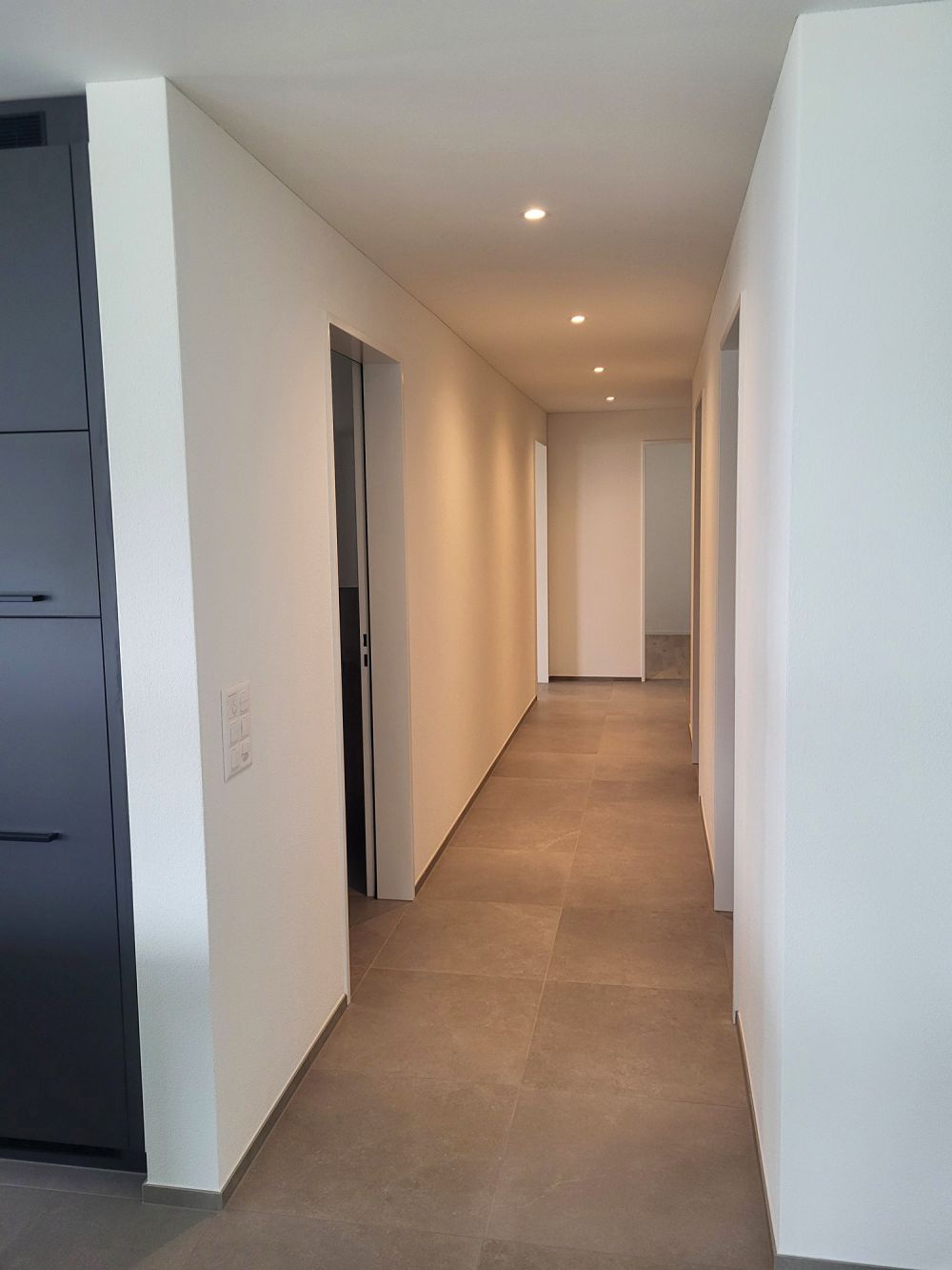 Moderne 3.5-Zimmer-Neubauwohnung mit Balkon in Gommiswald - Bild 6