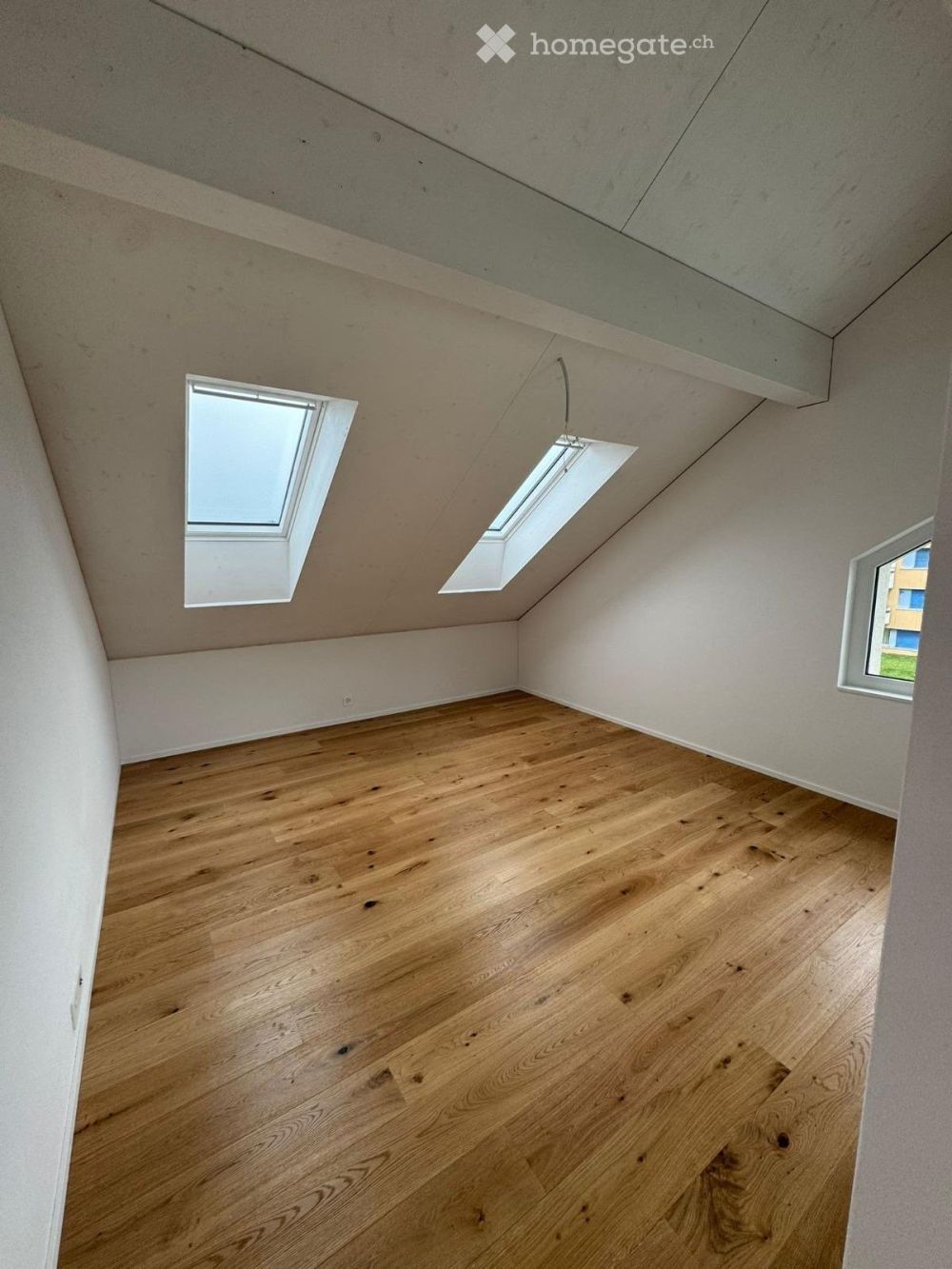 Helle 3.5Zi-Dachwohnung (Preis inkl. PP 1. UG) - Bild 7