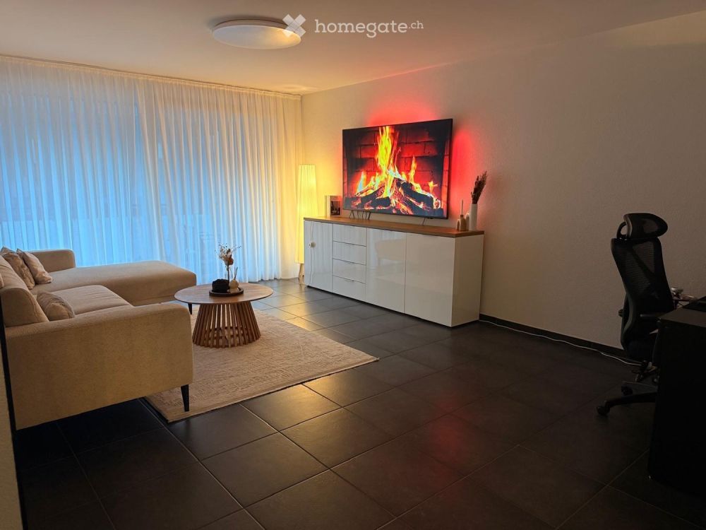 Moderne 3.5-Zimmer-Wohnung in ruhiger Lage in Rikon im Tösstal direkt an der Töss - Bild 1
