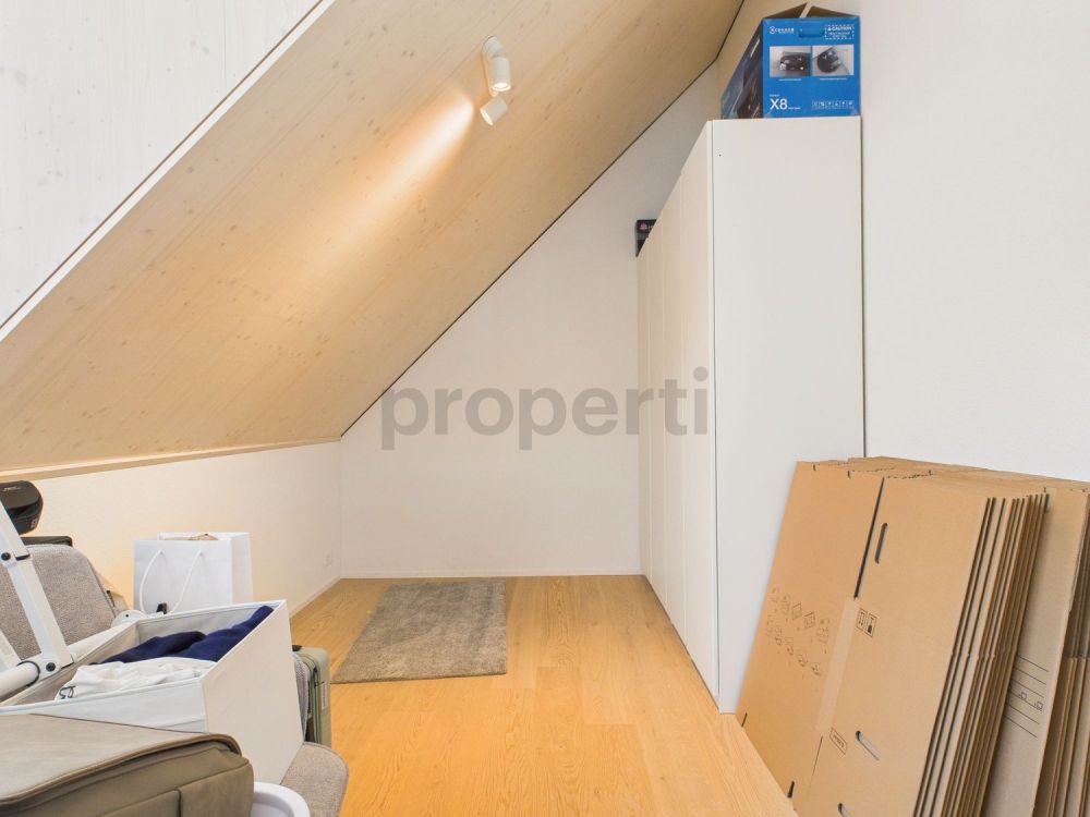 Moderne 5.5-Zimmer Maisonette-Wohnung mit Balkon in Muri - Image 8