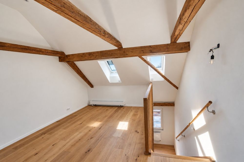Stilvolle 2.5-Zimmer-Maisonette-Wohnung mit Gartensitzplatz - Bild 13