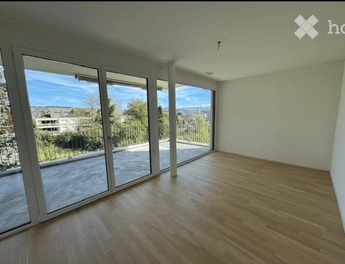Exklusive 3.5 Zimmer Attikawohnung mit 85 m² Terrasse und zwei Badezimmern in Boniswil - Bild 1