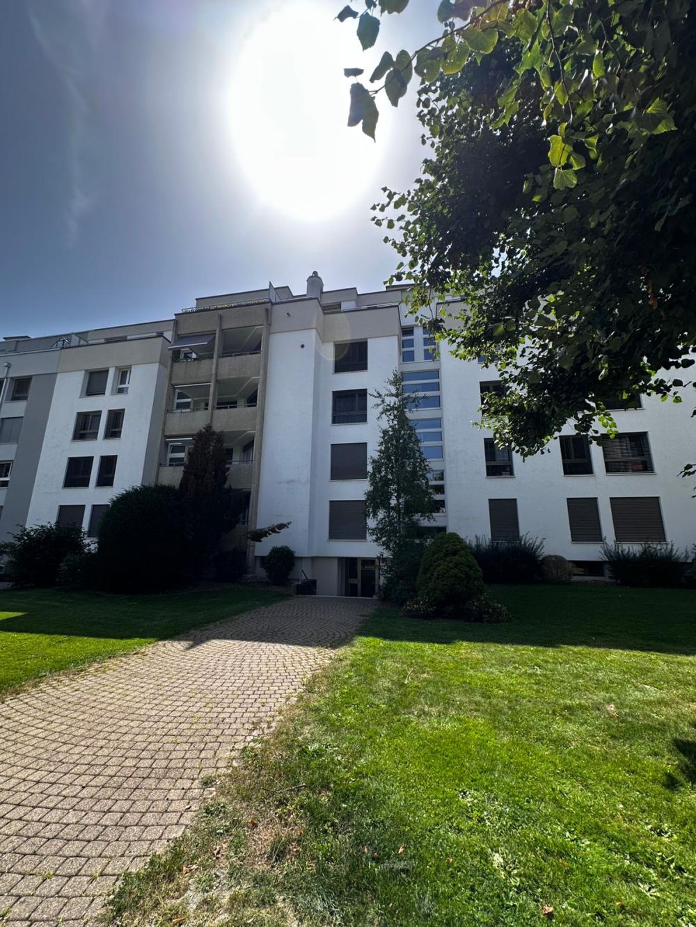 Frisch sanierte 5-Zimmerwohnung im Hochparterre mit Balkon - Bild 1