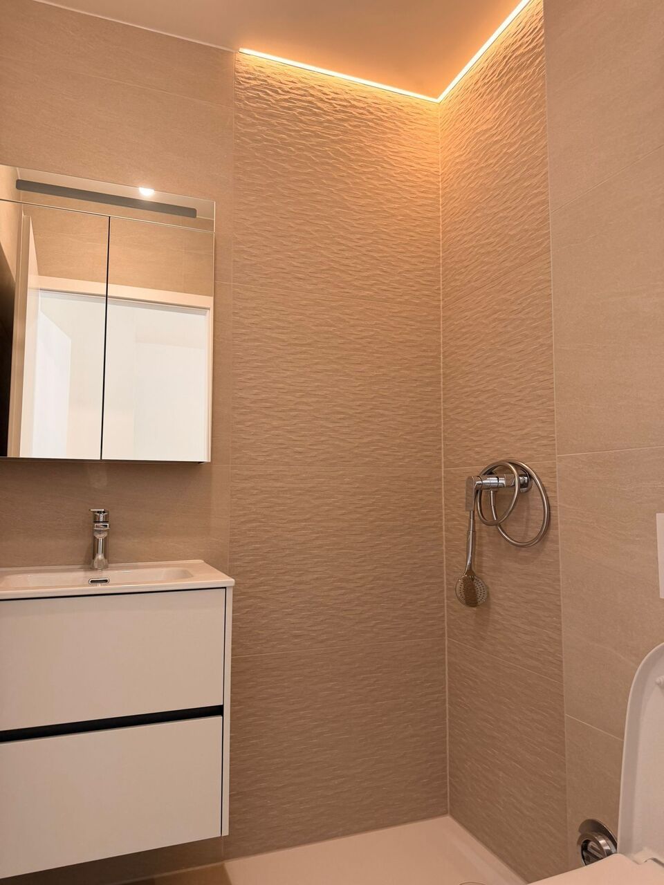 Superbe attique neuf de 4 pièces avec terrasse à Veyrier - Bild 12