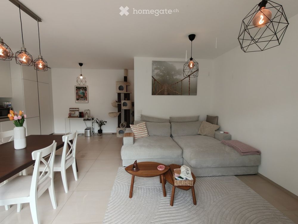 Geräumige 4.5-Zimmer-Neubauwohnung in Mollis, GL - Bild 1