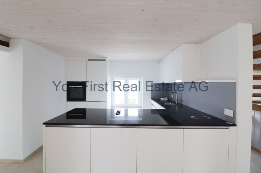 ERSTBEZUG : Maisonette-Wohnung im Herzen von Oberwil - Bild 2