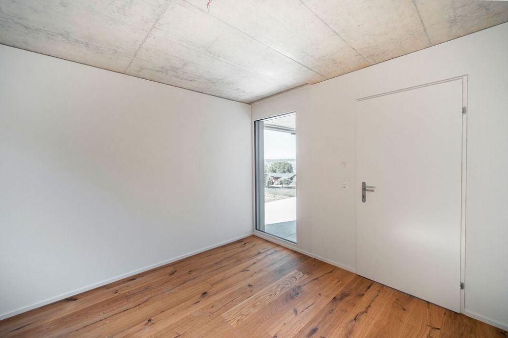 Moderne 4.5-Zimmer-Neubau-Wohnung mit Balkon in Bäriswil - Bild 6