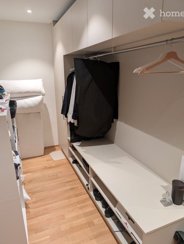 Moderne 2.5-Zimmer-Wohnung mit Balkon in ruhiger Lage – Wollerau - Bild 5