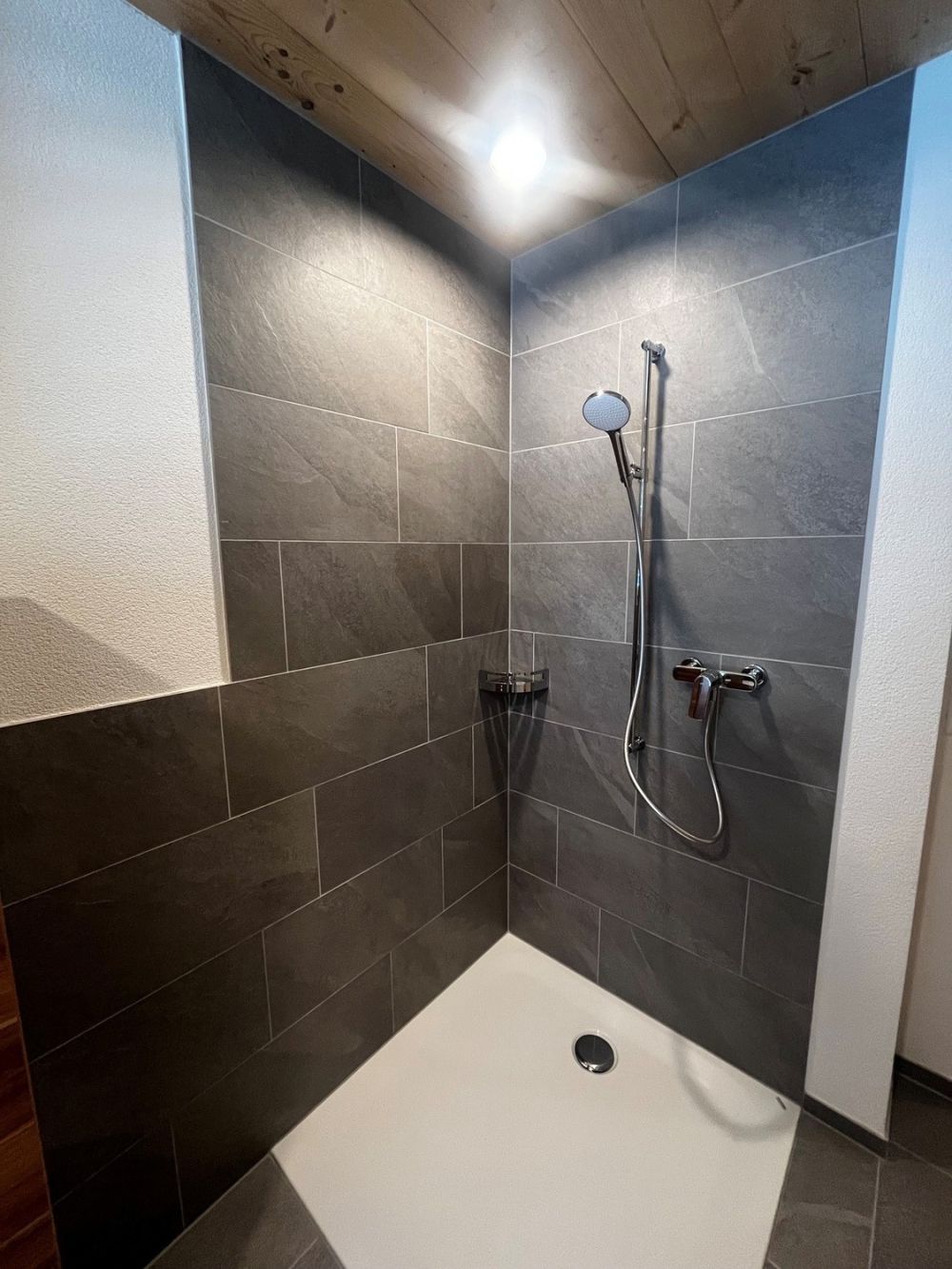 Erstvermietung: Moderne 5.5-Zimmer-Maisonettewohnung - Bild 10