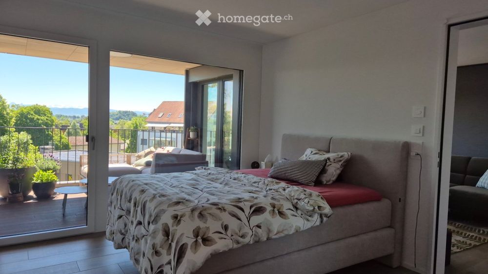 Wohnung im Zentrum mit Bergpanorama - Bild 3