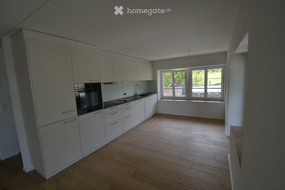 Moderne 3.5-Zimmer-Neubauwohnung in umgebautem Bauernhaus, mit Balkon - Bild 3