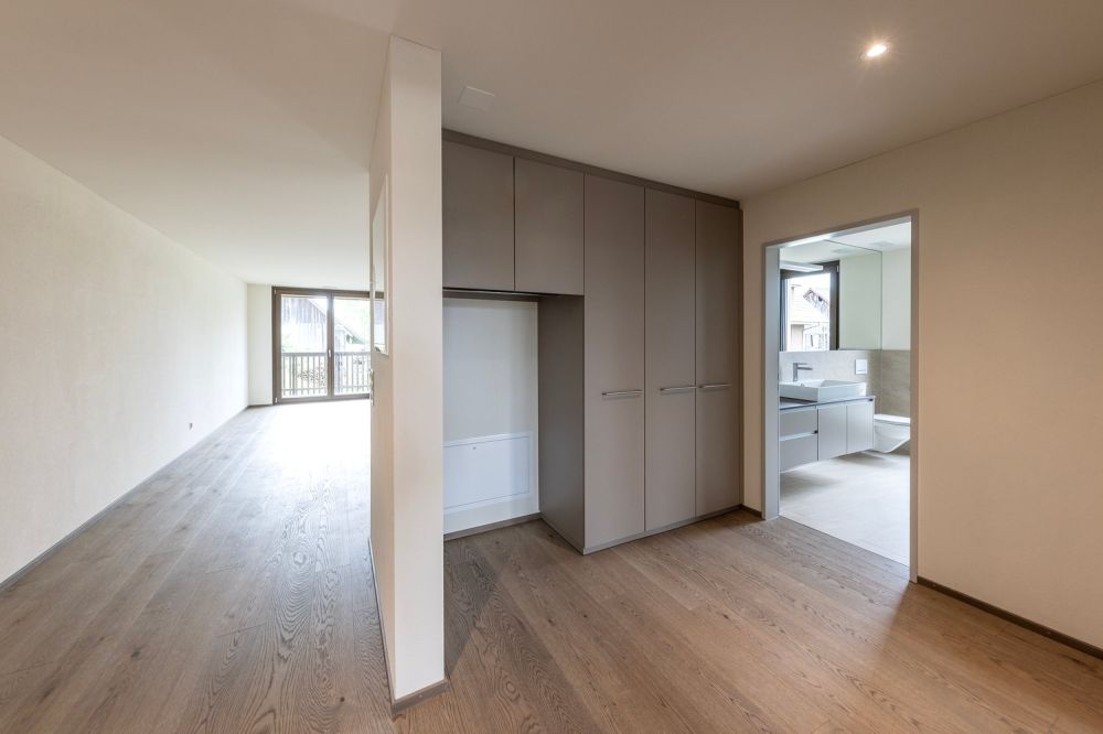 Grosszügige 4.5 Zimmer-Gartenwohnung mit 390m2 idyllischem Garten - Bild 9